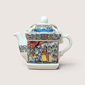1990s Sadler King Arthur Camelot Sir Lancelot Porcelain Novelty Teapot